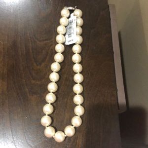 Brooks brothers pearl necklace